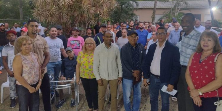 Grupo de los 100 inicia jornada de ampliación de sus cuadros políticos