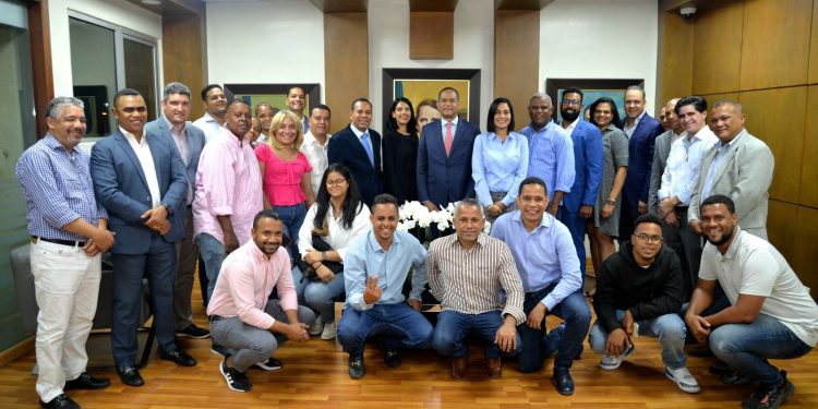 Justicia Social entrega requisitos ante la JCEpara su reconocimiento como partido