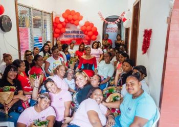 Tokischa realiza encuentro con trabajadoras sexuales de RD