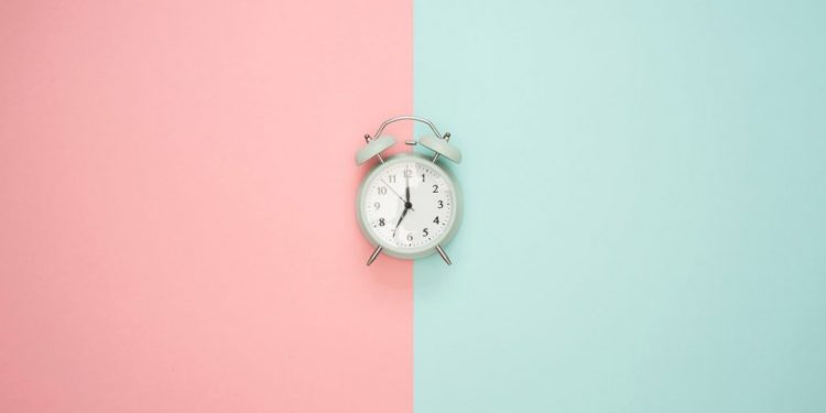 Cómo sincronizar el reloj biológico para dormir mejor