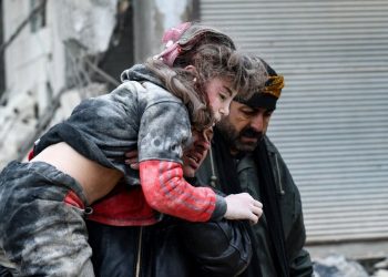 La OMS advirtió que las muertes por el terremoto en Turquía y Siria podrían superar las 20.000