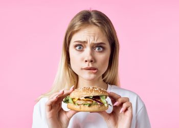 10 alimentos que te hacen engordar sin que lo sepas