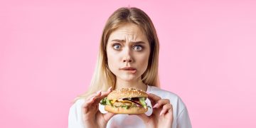 10 alimentos que te hacen engordar sin que lo sepas