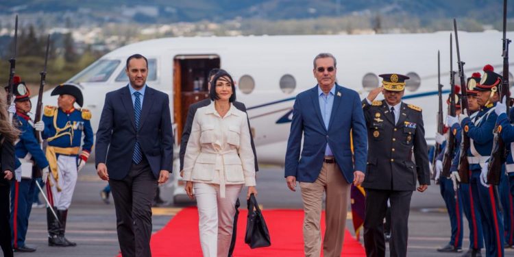 Abinader llega a Ecuador para la VI Reunión de la Alianza para el Desarrollo en Democracia (ADD)