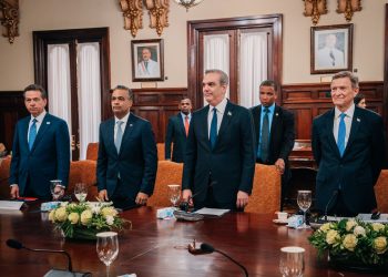 Presidentes Abinader y Marcelo Rebelo De Sousa encabezan reunión con delegaciones de ambos países