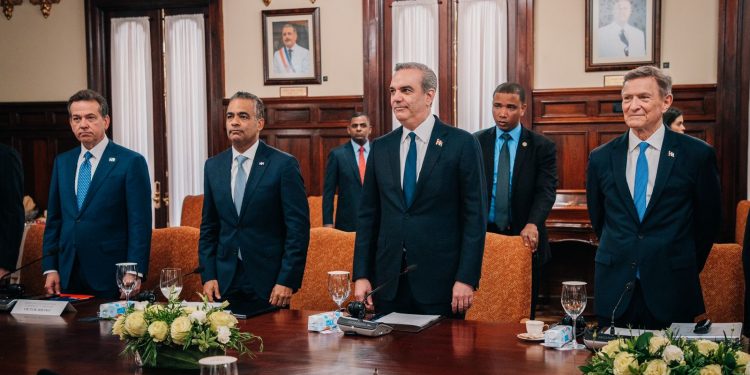 Presidentes Abinader y Marcelo Rebelo De Sousa encabezan reunión con delegaciones de ambos países