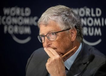 Bill Gates cree que cualquier inteligencia artificial se puede salir de control