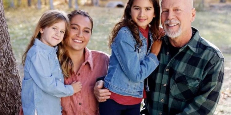 Bruce Willis y Emma Heming renuevan votos para mantener «los recuerdos a salvo»