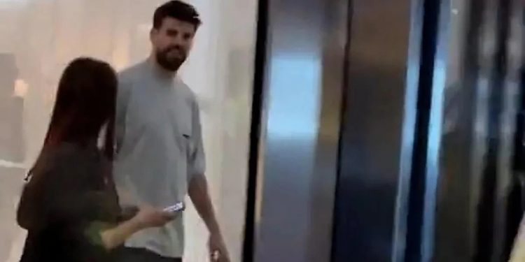 El incómodo momento que vivió Gerard Piqué con una fanática de Shakira