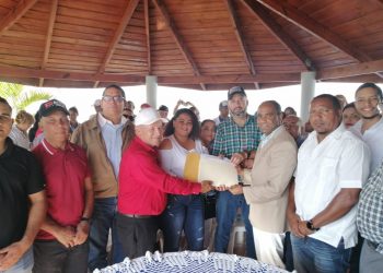 Programa de crecimiento del Grupo de Los 100 integra cientos de nuevos miembros en Constanza