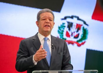 Leonel Fernández afirma Abinader se olvidó de los pobres