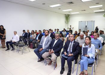 MICM y AIREN estudiarán viabilidad financiera de proyectos de 10 industrias de la región Norte
