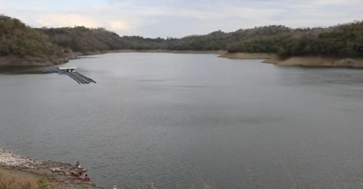 Director de Coraasan llama a población a racionalizar agua ante disminución nivel de presa