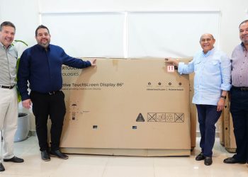 INFOTEP recibe 60 pizarras inteligentes donados por empresa radicada en Dinamarca
