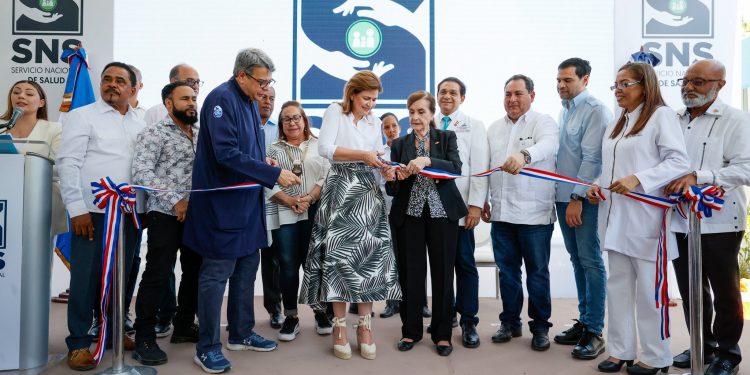 Vicepresidenta inaugura segunda etapa remozamiento Hospital Municipal Dr. Luis Espaillat, de Sabana Iglesia