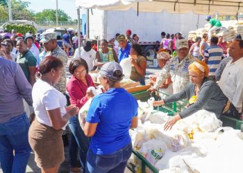 Residentes de San Luis manifiestan satisfacción por apertura de mercado #90 del Inespre
