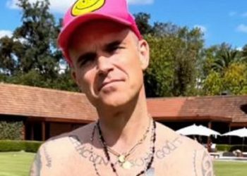 La transformación de Robbie Williams que impresionó en redes sociales