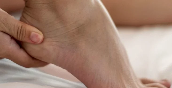 Dolor en el talón: por qué el espolón calcáneo puede ser la causa