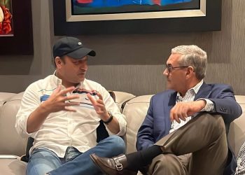 Abel Martínez, visitó a Gonzalo Castillo en su residencia