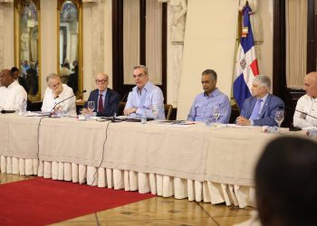 Presidente Abinader propone gran pacto entre gobierno, partidos políticos y sociedad civil para enfrentar cambio climático