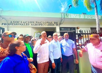 Agrónomos acuden masivamente al local del ANPA en apoyo a nuevas autoridades