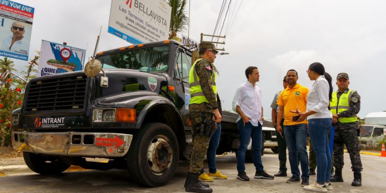 Hugo Beras supervisa dispositivo de control Boca Chica y Las Terrenas