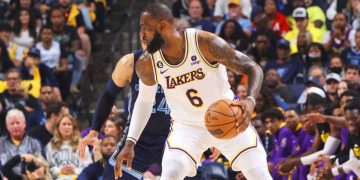 Lakers se echan al bolsillo el Juego 1 ante Grizzlies