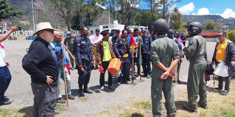 Medio Ambiente y otros organismos del Estado intensifican labores contra incendios en el  Parque Nacional José del Carmen Ramírez; quedan cuatro siniestros en RD