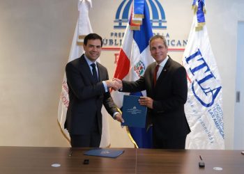 Propeep y el ITLA firman acuerdo para becas de estudios y suministro de protésis 3D