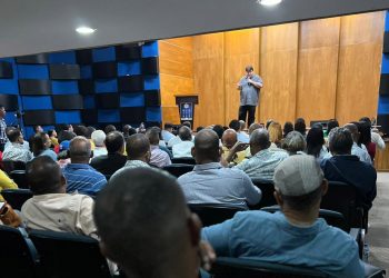 Raúl Martínez: «Ministerio Público debe investigar denuncia por sustracción de bonos en Santiago»