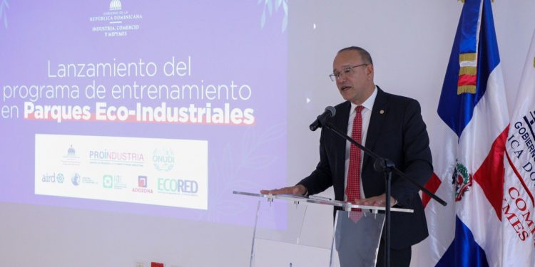 MICM promueve reconversión de parques industriales a ecológicos