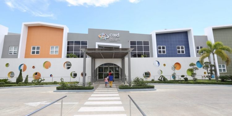 Unos 1,500 niños con autismo reciben atención terapéutica en el CAID