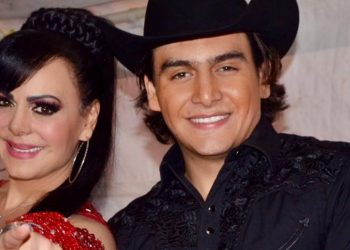 Cómo Maribel Guardia se enteró de la muerte de su hijo: “Esperé a que saliera del teatro y que pudiera cenar… está destrozada”
