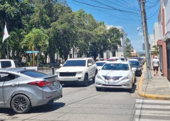 En las 14 provincias del Cibao la mayoría de los comercios abrieron sus puertas y todo está en calma