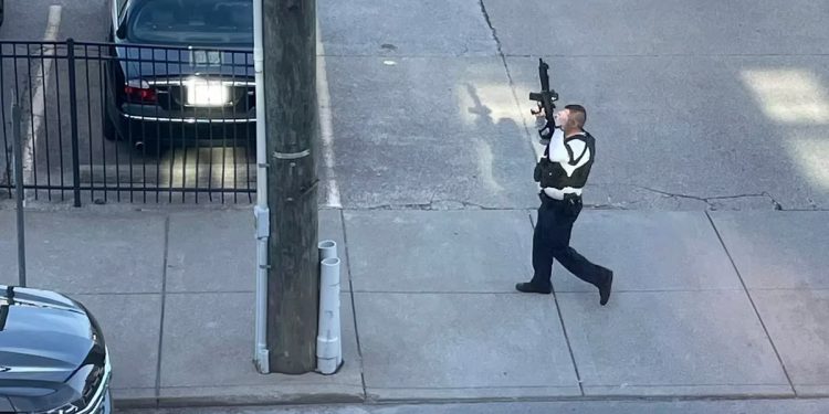 Un tiroteo causó cinco muertos en Kentucky: el agresor fue neutralizado