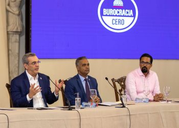 Gobierno de Abinader presenta logros del Programa Burocracia Cero