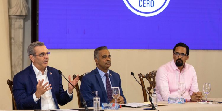 Gobierno de Abinader presenta logros del Programa Burocracia Cero