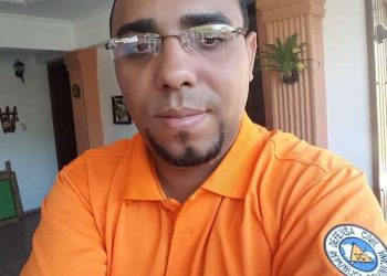 La comunicación de Santiago lamenta muerte de un infarto del reportero gráfico Alex Reynoso