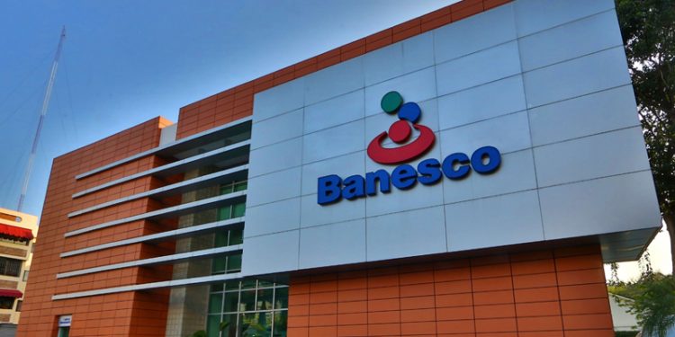 Banesco presenta su visión a mediano plazo y reconoce el compromiso de sus colaboradores