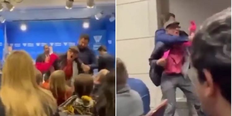 «Guaidó es un ladrón»: activistas interrumpen discurso del opositor venezolano en EE.UU.
