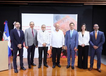 INTEC y Macrotech firman acuerdo educativo y científico para la carrera de Ingeniería Biomédica