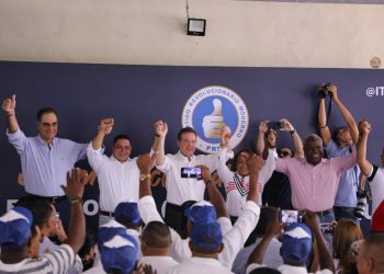 Ito Bisonó suma 700 nuevos miembros al PRM en el municipio Quisqueya; piden reelección de Abinader