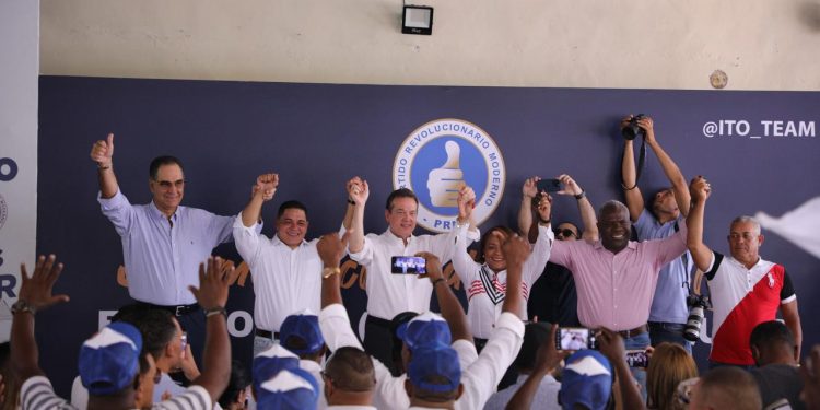 Ito Bisonó suma 700 nuevos miembros al PRM en el municipio Quisqueya; piden reelección de Abinader