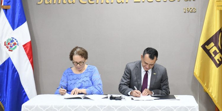 JCE y MP firman acuerdo de cooperación para establecer el voto penitenciario en elecciones de 2024