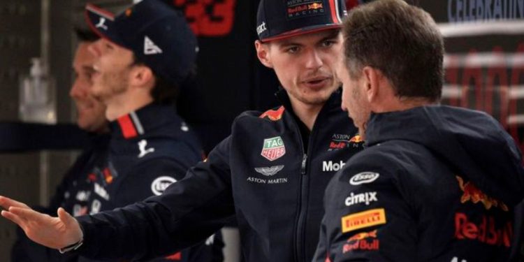 Max Verstappen se desespera por no alcanzar a Checo Pérez: «No sé qué estoy haciendo mal»