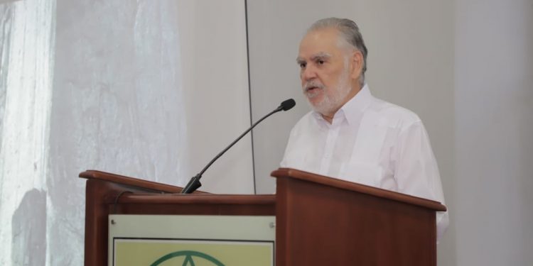 Academia de Ciencias respalda acciones del ministro de Medio Ambiente Ceara Hatton