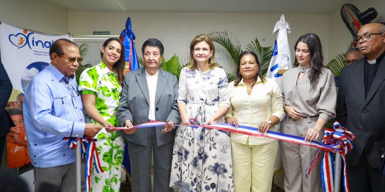 Vicepresidenta de la República y directora del INAIPI inauguran Centro CAIPI en Sabana Perdida, SDN