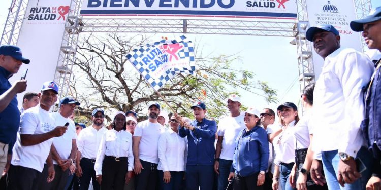 Cientos de personas participan en Ruta de la Salud en la provincia Espaillat