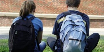 Mito: el peso de la mochila no causa el dolor de espalda