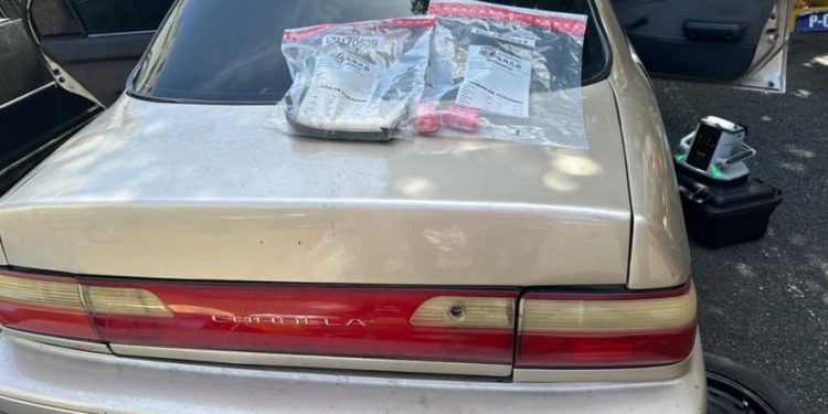 Detienen hombre transportaba droga en varias partes de vehículo  en municipio de Guerra 